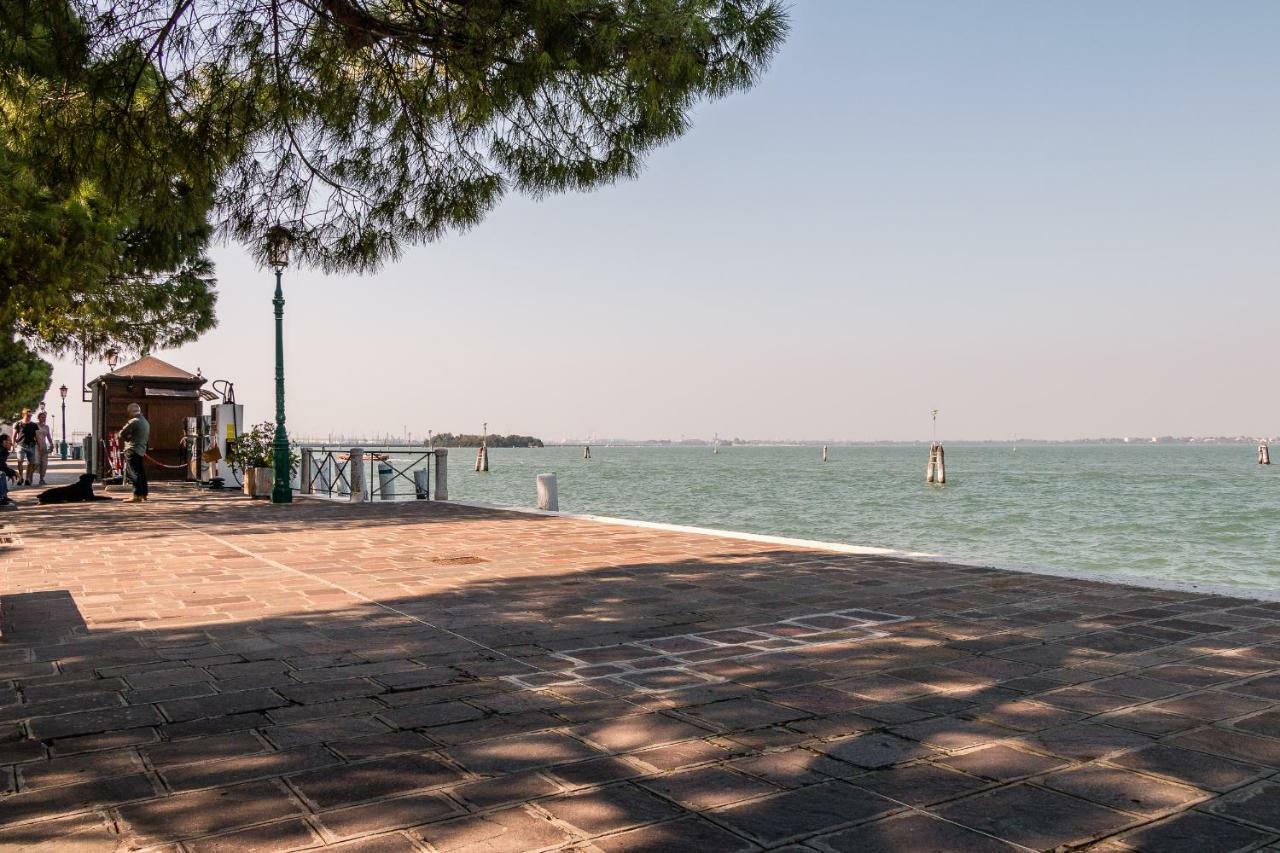 Sunny Nest Canal View In Venice Chic Movida Екстериор снимка